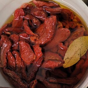 Tomate séchée à l'huile d'olive et herbe de provençales