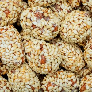 Amande caramélisées aux sésames