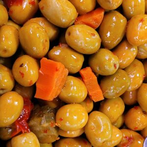 Olives piquante du Maroc avec noyaux